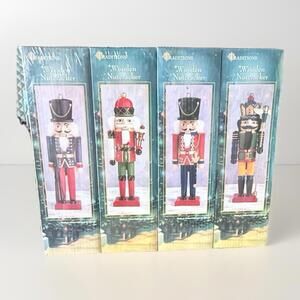 Vintage Wooden Nutcracker Christmas Decoration Hand Painted Set Of 4 New Sealed
